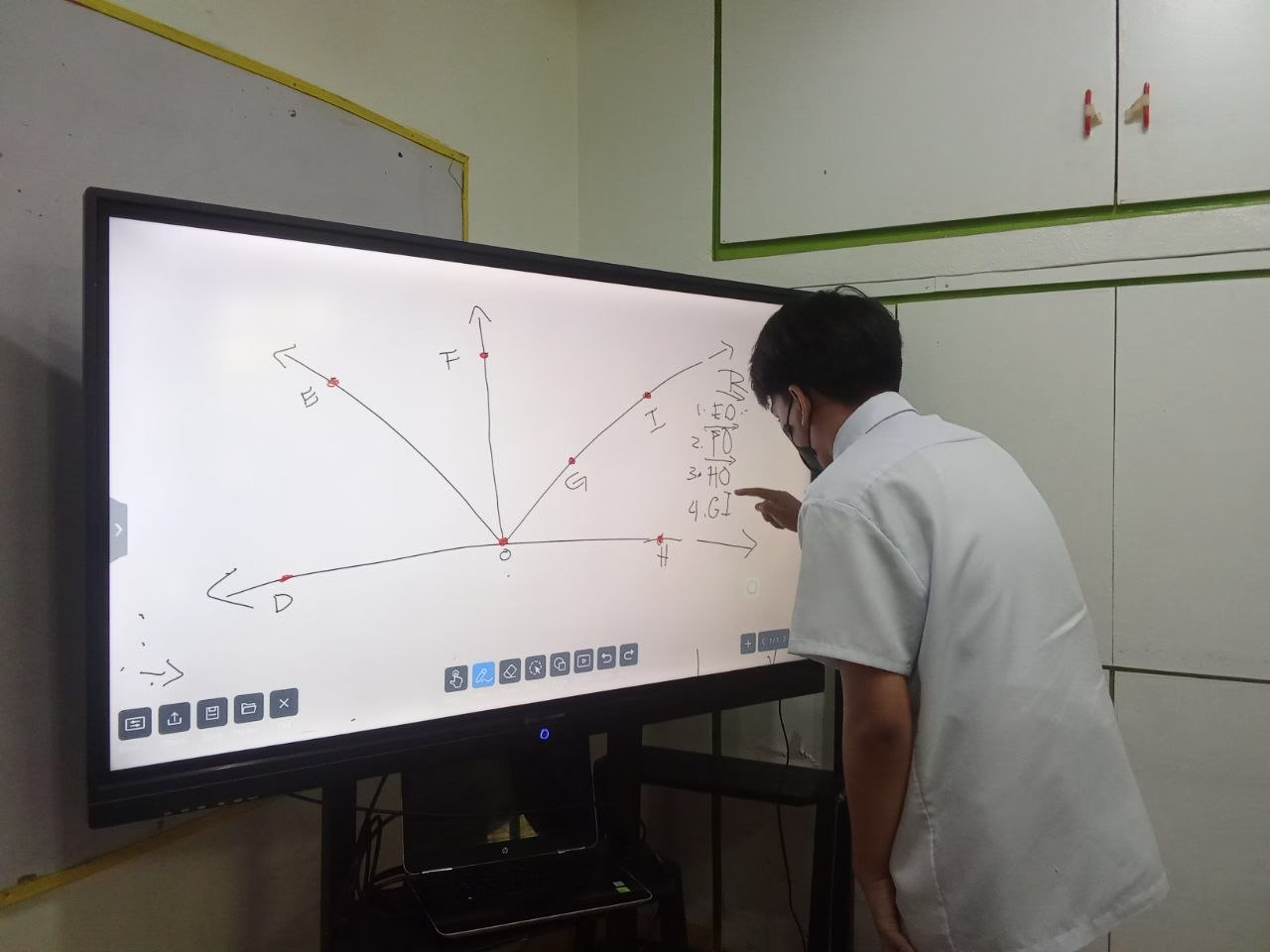 Featured image for “The Future of Learning in the Philippines (2026–2030): Balancing Classroom Tech with Outdoor Play”
